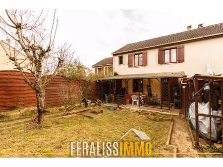 maison 6 pièces avec garage et jardin au calme à vauréal