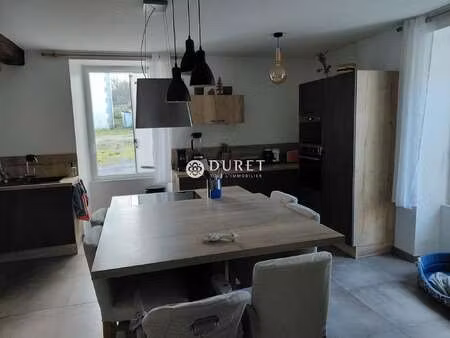 location maison à chavagnes-en-paillers (85250) : à louer / 181m² chavagnes-en-paillers