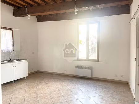 location appartement 3 pièces 55 m² à aramon (30390)  550 €