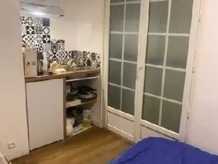 location appartement 1 pièce 13 m² à fleury-les-aubrais (45400)  520 €