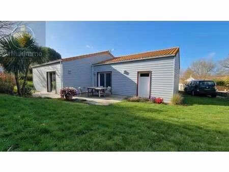 vente maison à saint-étienne-de-mer-morte (44270) : à vendre / 103m² saint-étienne-de-mer-