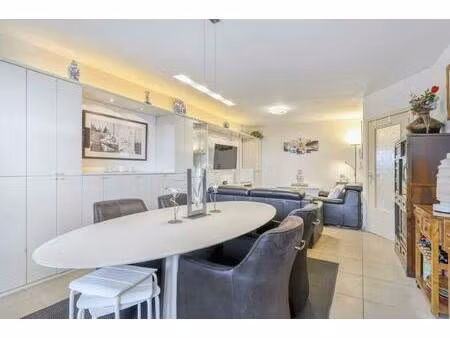 appartement met 2 terrassen en garage te koop in wilrijk