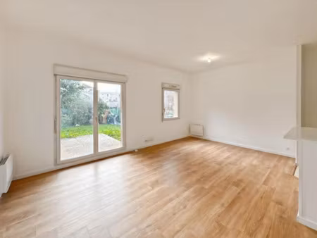 location appartement 3 pièces 64 m² à savigny-le-temple (77176)  1 120 €