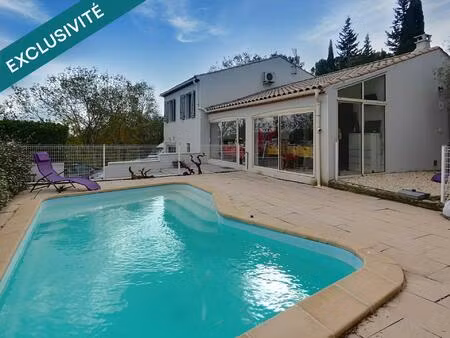 villa 4 faces d'environ 155m² 5 chambres sur terrain de 583m² avec piscine