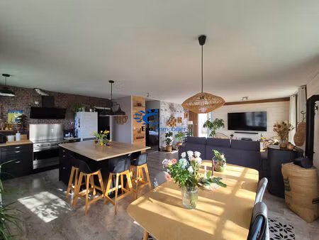 exclusivite maison plain-pied 129 m²  4 chambres  garage  piscine sur une parcelle d'envir