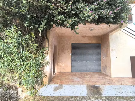 location locaux professionnels 56 m² à le cannet (06110)  740 €