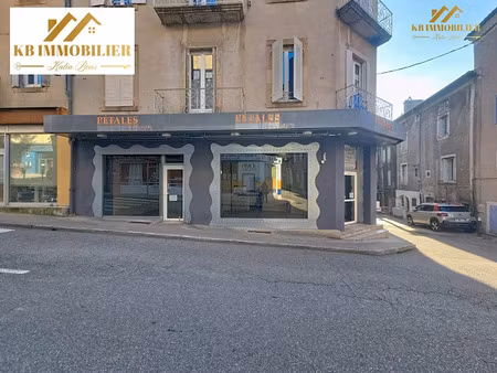 location locaux professionnels 3 pièces 79 m² à privas (07000)  700 €