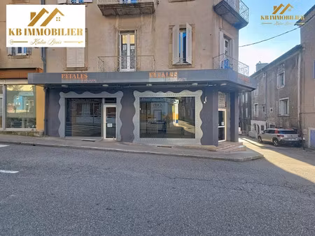 location locaux professionnels 79 m² à privas (07000)  700 €
