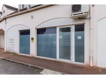 location locaux professionnels à marolles-en-brie (94440)  650 €