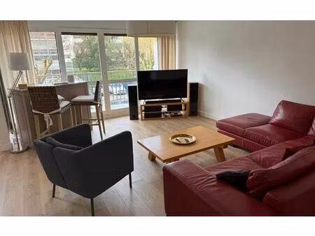 location appartement  m² t-5 à noisy-le-roi  1 810 €