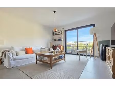 appartement sanary-sur-mer 53.32 m² t-2 à vendre  283 000 €