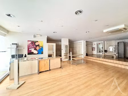 location locaux professionnels 128.14 m² à thionville (57100)  2 500 €