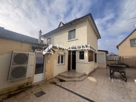 3%. com immobilier à jouhet 86