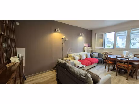 vente appartement lanveoc  63m² 4 pièces 100 000€ avec balcon