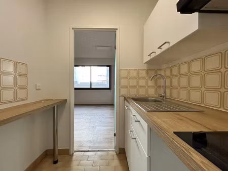 quartier jean jaurès - t2 en coeur de ville ave terrasse et