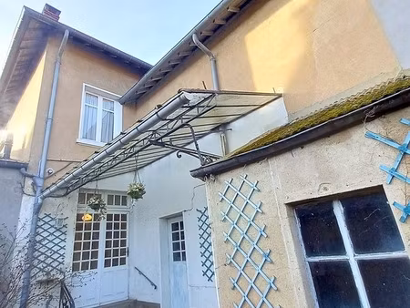 maison de caractère années 30 – centre-ville – fort potentiel + dépendance locative