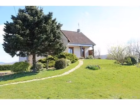 pavillon sur 4 881 m² avec vue dégagée