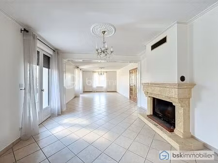 maison traditionnelle de 215 m² à paris-19e-arrondissement