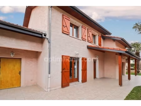 maison 5 pièces 135m²