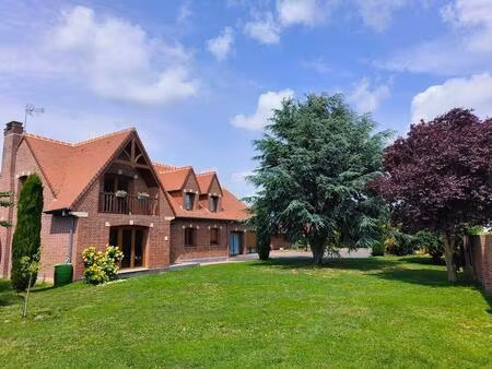 demeure contemporaine de standing avec piscine– 262 m² habitables – oisy