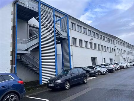 location bureau landerneau 300 m²