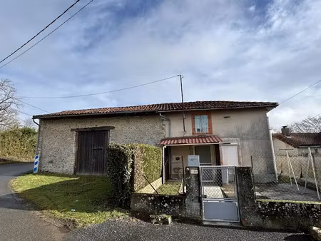 vente maison 4 pièces 80 m² à nieuil (16270)  63 500 €