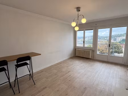 achat appartement 5 pièces 85m² st etienne 42000