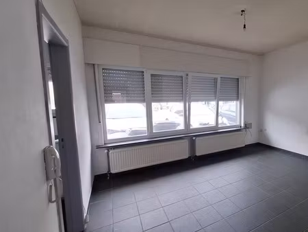 appartement te huur in sint-niklaas met 2 slaapkamers