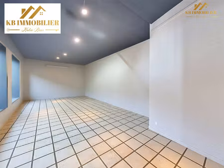 location local commercial 79m² privas 07000