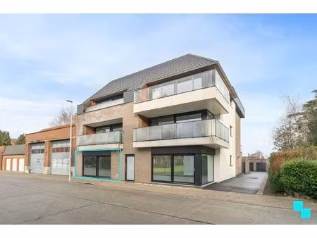recent gelijkvloers appartement (112m²) met garagebox - roeselare
