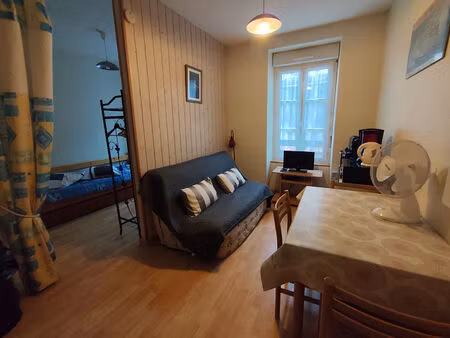 vente immeuble 7 pièces  168.50m²  les sables