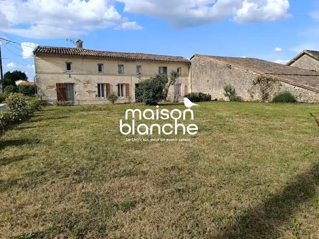 vente maison 5 pièces 134.8 m² à montagne (33570)  286 000 €