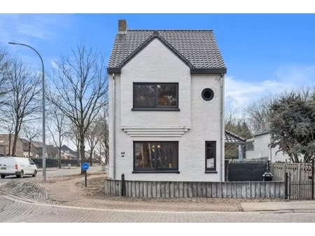 huis te koop in maasmechelen met 3 slaapkamers