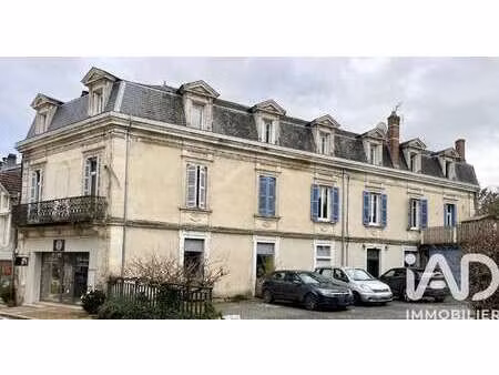 vente immeuble à thiviers (24800) : à vendre / 400m² thiviers