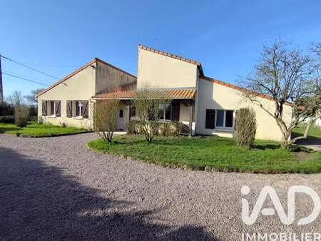 vente maison à mauzé-thouarsais (79100) : à vendre / 144m² mauzé-thouarsais