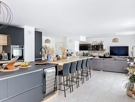 oberhausbergen. attique 5 pieces 122m².