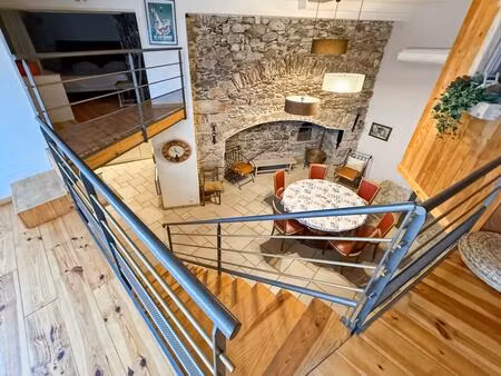 appartement 4 pièces de 84 m² à ax-les-thermes