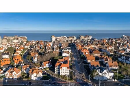 appartement te koop in knokke-heist met 4 slaapkamers