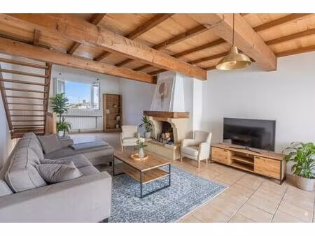 maison de 6 pièces de 216 m² située à lézignan-corbières