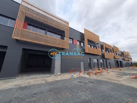 location local commercial