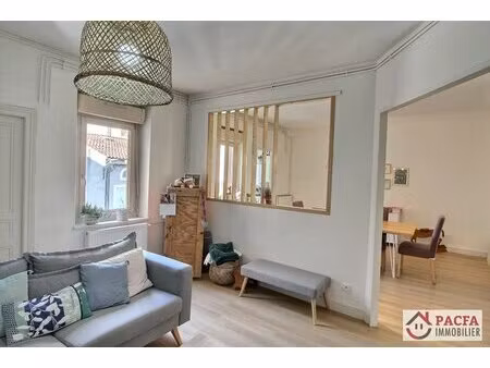 appartement lumineux à castres  93 m²  t3