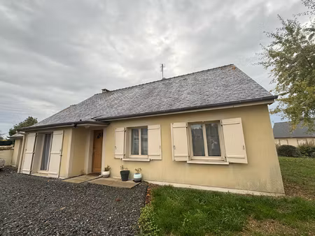 à louer maison de plain-pied à auvers-le-hamon  calme et p