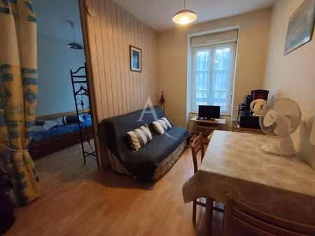 vente immeuble aux sables-d'olonne (85100) : à vendre / 169m² les sables-d'olonne