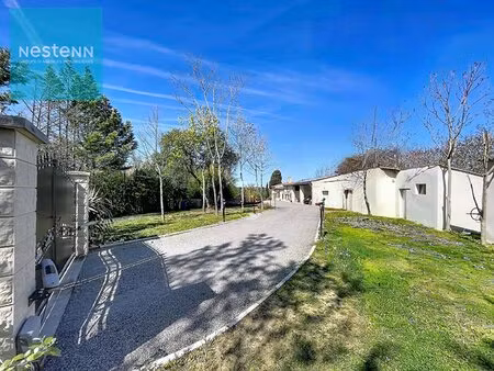 ferme rénovée à vendre  225m²  garages et dépendances  3ha  avignonet lauragais