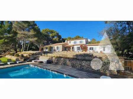 propriété de 221m² habitables - vue panoramique tourtour - piscine - tennis