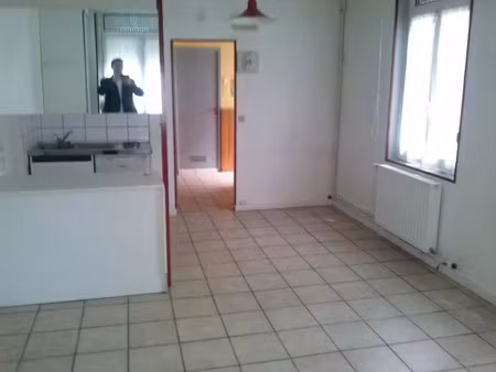 location appartement 1 pièce 25 m² à amiens (80000)  430 €