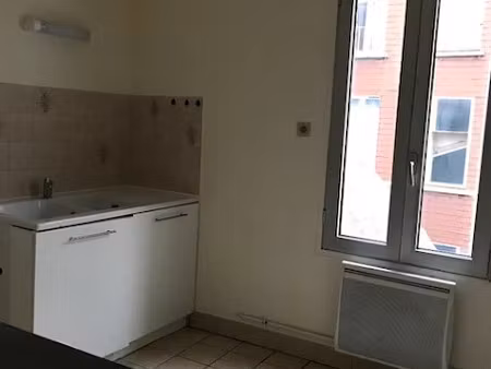 location appartement 3 pièces 55 m² à chatellerault (86100)  470 €