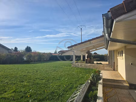 maison de 6 pièces de 140 m2