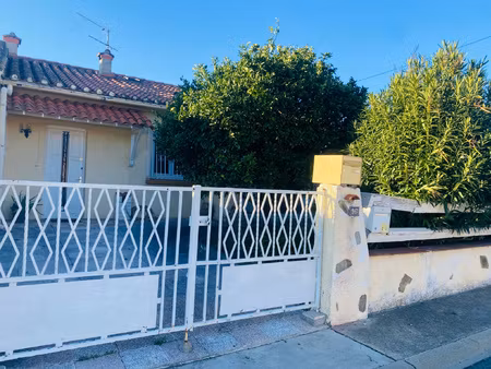 bages maison de plain-pied lumineuse avec véranda et jardi