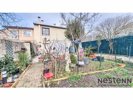 a vendre maison 3 chambres  garage et jardin dans quartier calme et recherché secteur caze